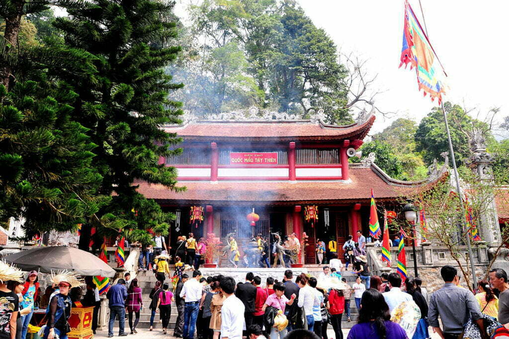Đền Quốc Mẫu Tây Thiên Đền Quốc Mẫu Tây Thiên