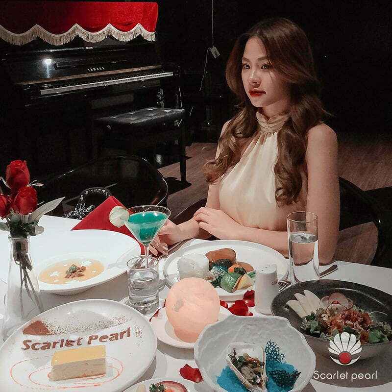 Ăn tối du thuyền scarlet pearl Ăn tối du thuyền scarlet pearl