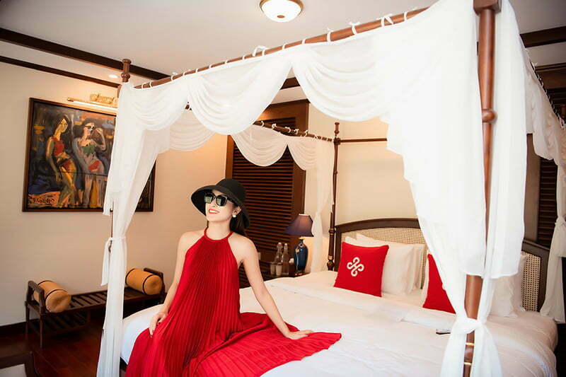 Tour du thuyền tết ở phòng siêu sang Tour du thuyền tết ở phòng siêu sang